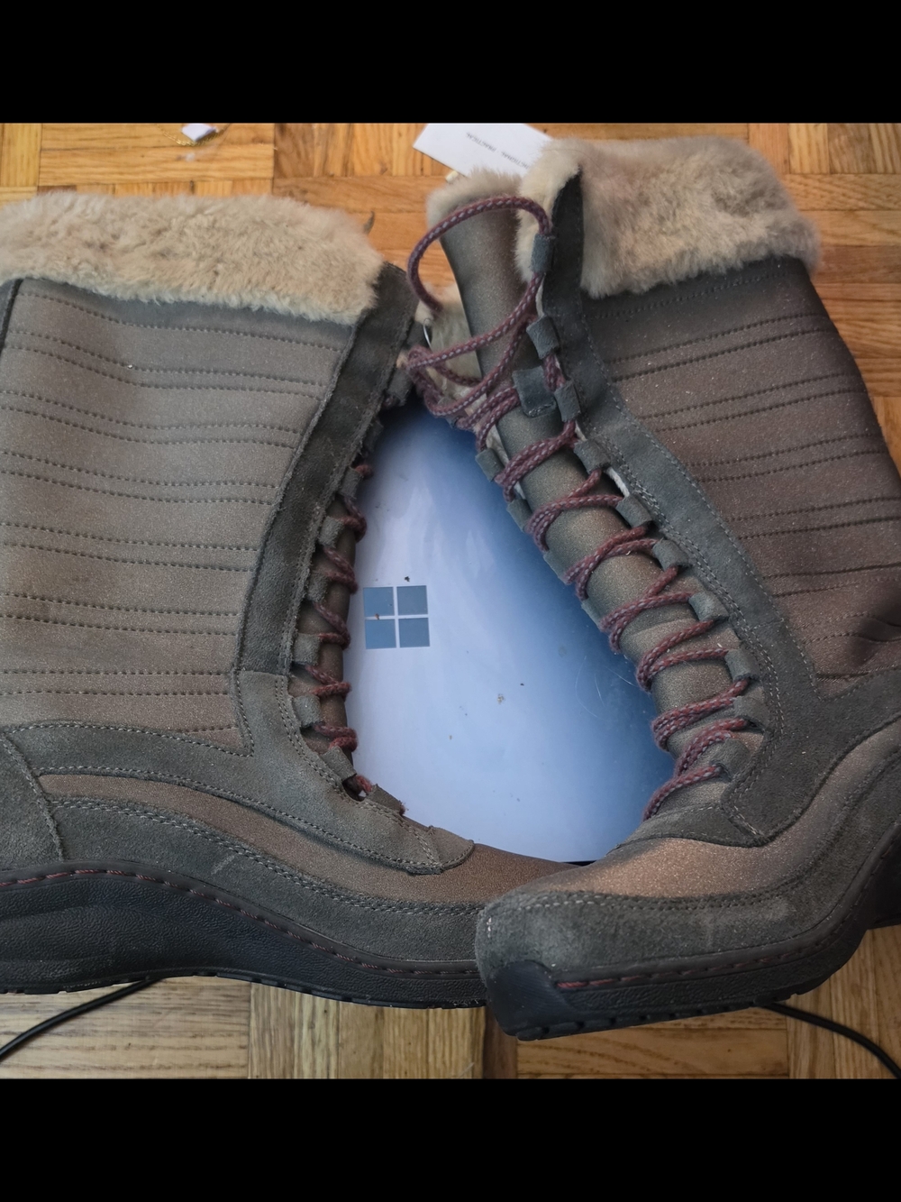 Aetrex Women's Gray Lace-Up Faux Fur Collar Boots